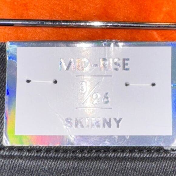 Tinseltown Mid Rise‎ Skinny Black Butterfly Raw Hem - Picture 4 of 5